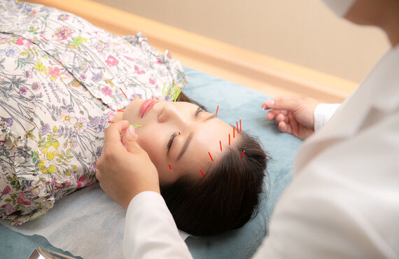 愛知県岡崎市の美容鍼灸サロンHARISUKは肌トラブルの根本からの改善をお手伝いいたします！